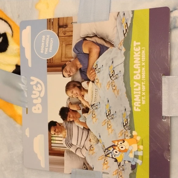 Family size bluey blanket - Picture 3 of 4